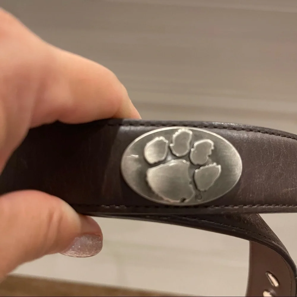 Zero-pro Genuine Grain Leather Brown Paw Print Emblem Belt